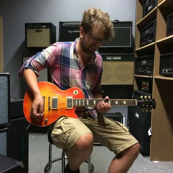 Gitarren-& E-Gitarrenunterricht