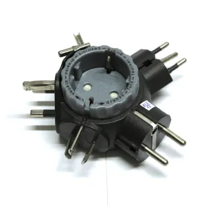 Reise-Adapter für Steckdosen