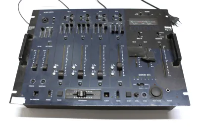 DJ Mischpult (5 Kanäle)