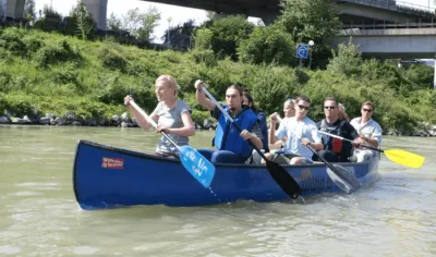 10-Mann Kanu (6-10 Personen Canadier)