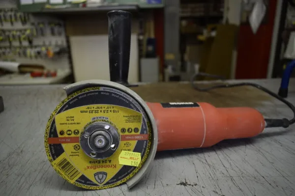 Winkelschleifer (Black & Decker)
