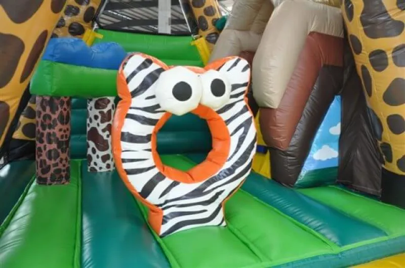 Hüpfburg Verleih - Giraffe