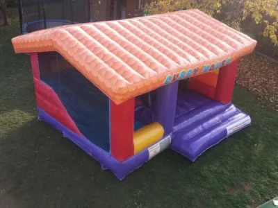 Hüpfburg Verleih - Cubby House