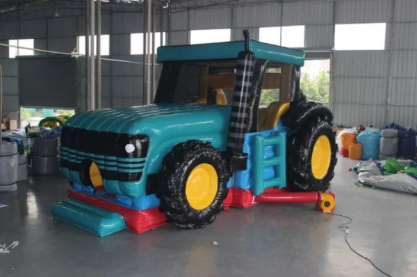 Hüpfburg Vermietung - Traktor