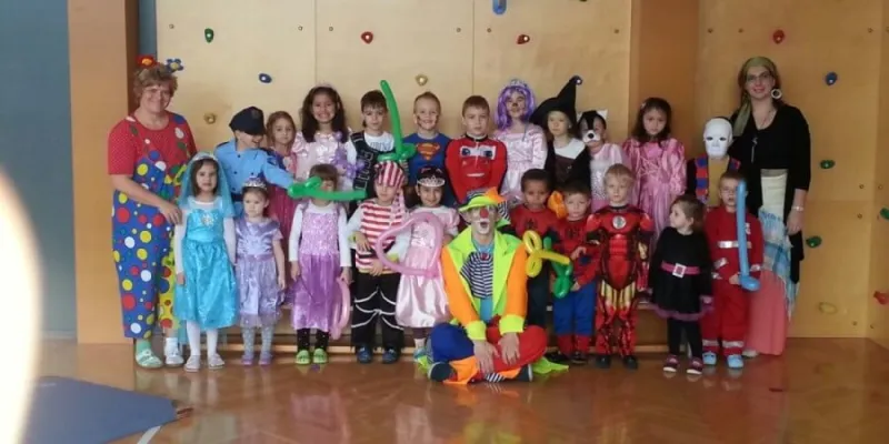 Clown Party mit Ballons, Riesenseifenblasen und schminken