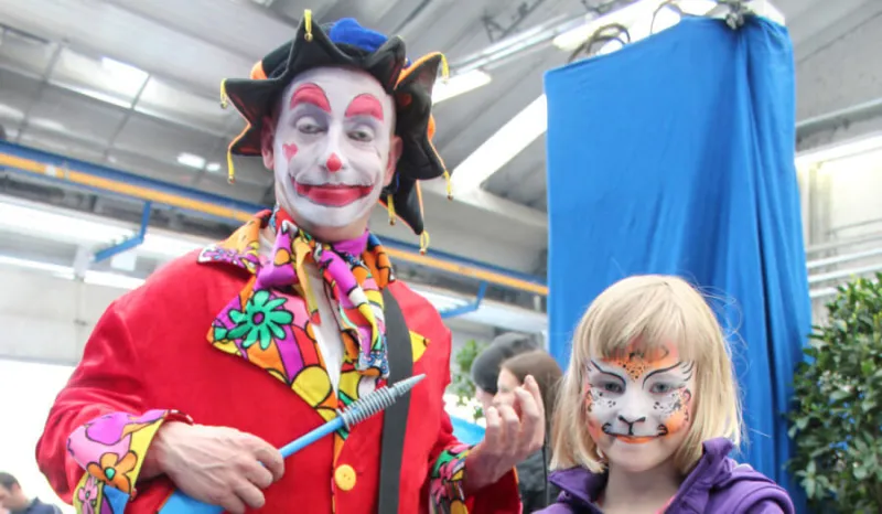Clown mieten - (Nur Kinder schminken)