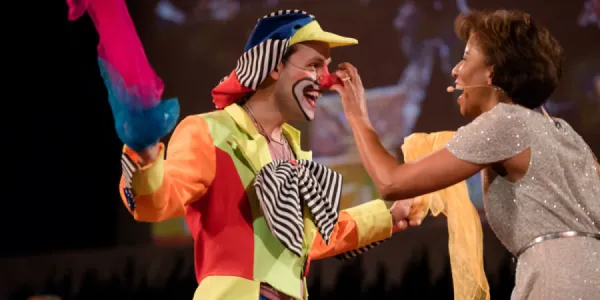 Clownshow für Erwachsene mit Pantomime
