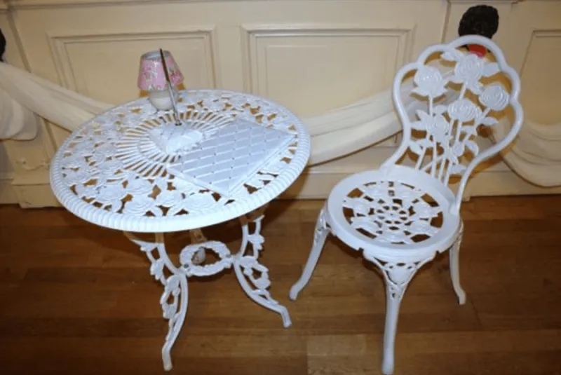 Tisch + Stuhl Set / Möbel Verleih/ Dekoverleih