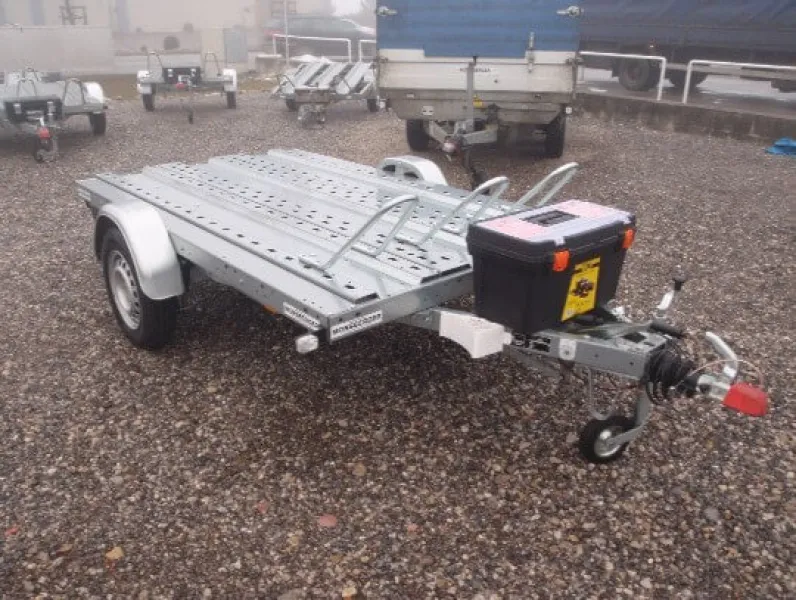 VERMIETUNG MOTORRADTRANSPORTER 3-ER LANG