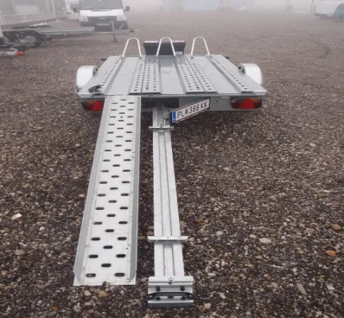 VERMIETUNG MOTORRADTRANSPORTER 3-ER LANG