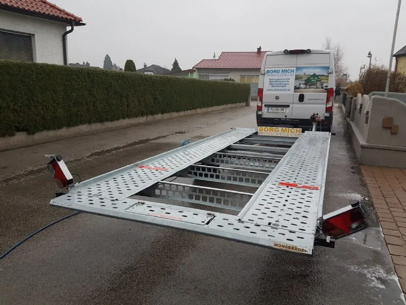 AUTOTRANSPORTER Verleih - "RAPHAEL"