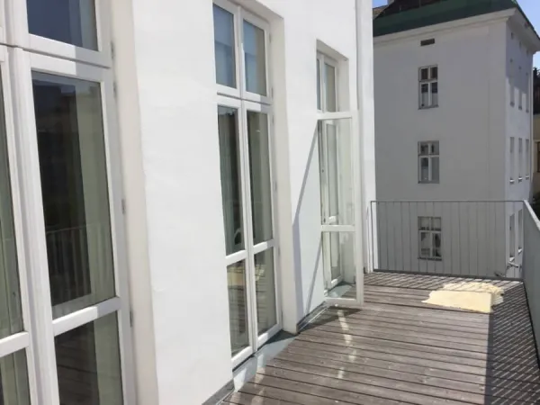 Appartment / Wohnung / Balkon