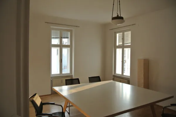 75 m² Filmwohnung / Büro