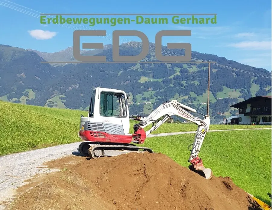 Baggerarbeiten / Erdarbeiden / Transporte / Erdbewegungen