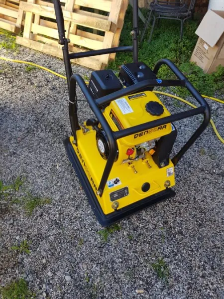 Profi Rüttelplatte 102 kg