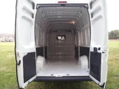 Transporterverleih mit Fahrer zum Fixpreis | Lastentaxi Wien