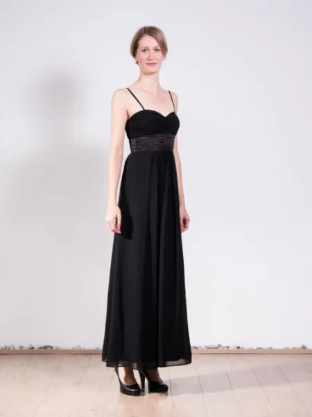 Ballkleid von Montego (Größe 36-38)