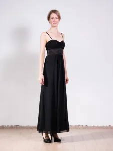 Ballkleid von Montego (Größe 36-38)