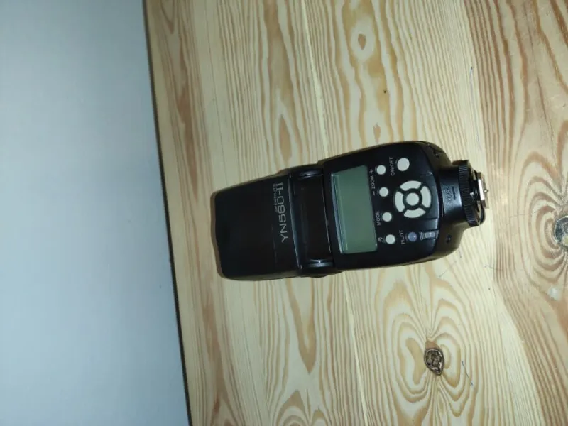 YONGNUO Digital SPEEDLITE YN560 II Blitzgerät für Nikon