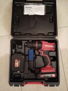 Akkuschrauber Einhell mit Holzbohrerset