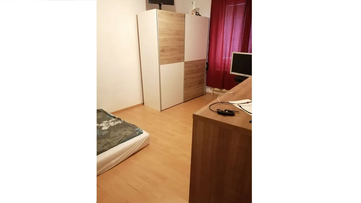 Vermiete Zimmer in 2er WG (NUR Frauen)