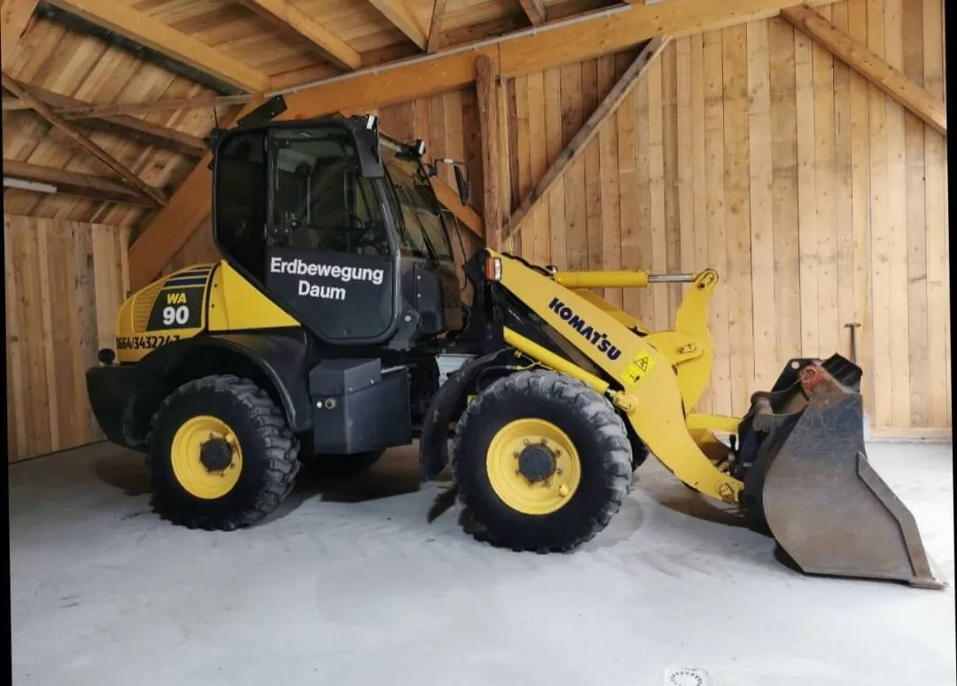 Radlader Komatsu WA 90-6
