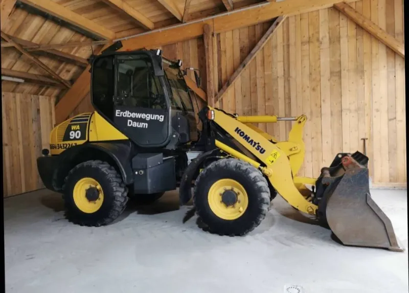 Radlader Komatsu WA 90-6