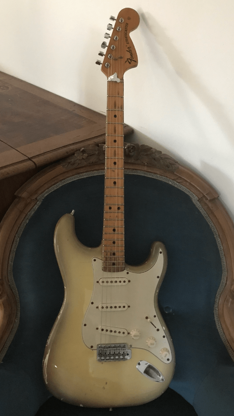 Fender Stratocaster Antigua 1974 E Gitarre