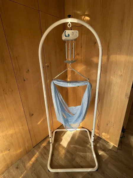 Swing2Sleep Federwiege mit Motor zum mieten