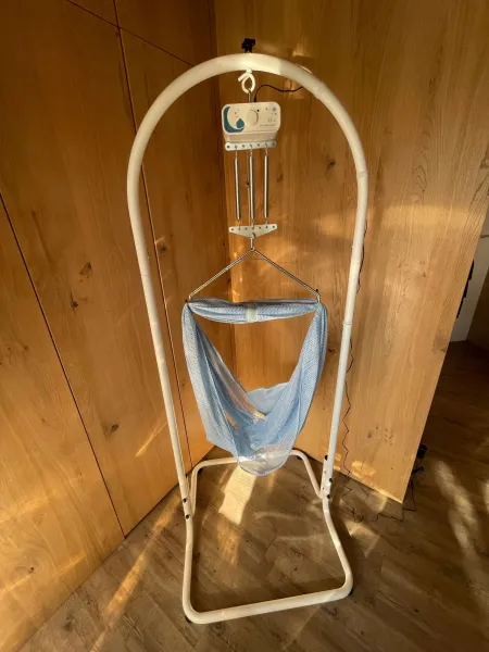 Swing2Sleep Federwiege mit Motor zum mieten
