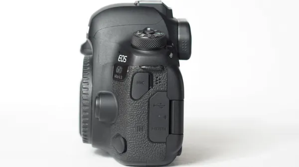 Canon EOS 6D Mark II
