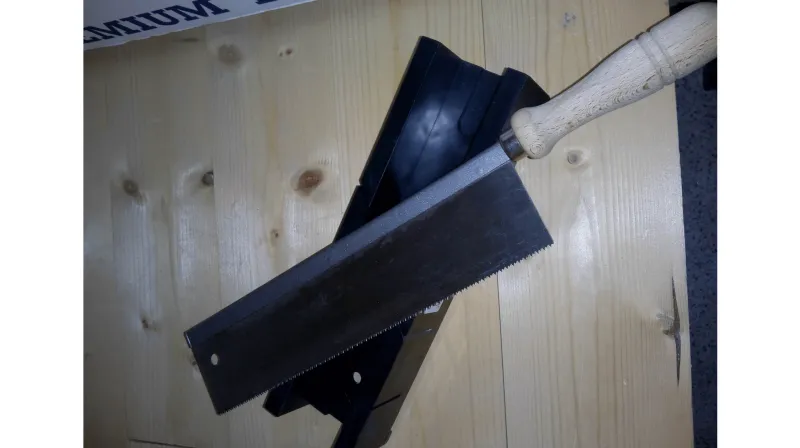 Handsäge für Holz
