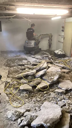 Minibagger, 800kg, 74 cm Breit, passt durch jede Türe