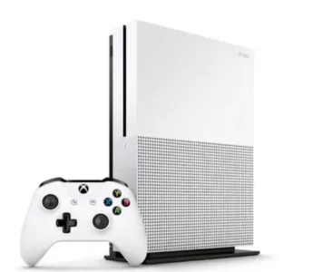 XBOX One S + 10 Spiele freie Auswahl