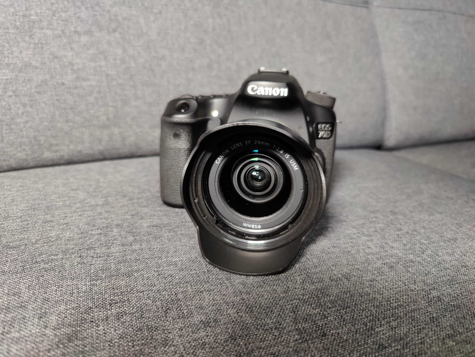 Canon 70D DSLR mit 24mm f/2.8 IS USM Objektiv - 7c99ecff-764a-485b-a250-c8f0131ba657