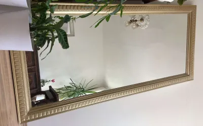 Sehr großer Spiegel im antiken Stil