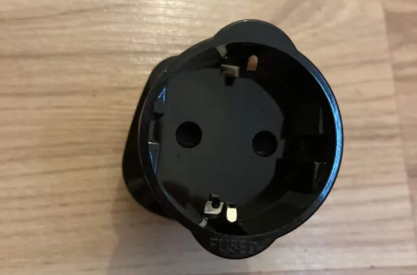 Reisestecker/Reiseadapter