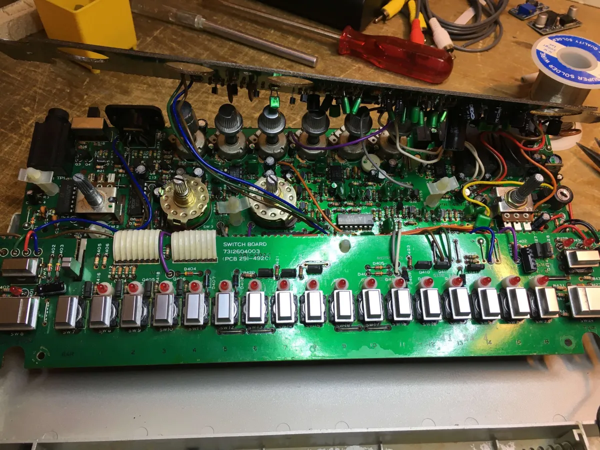 Reparatur elektrischer und elektronischer Kleingeräte u. Musikelektronik