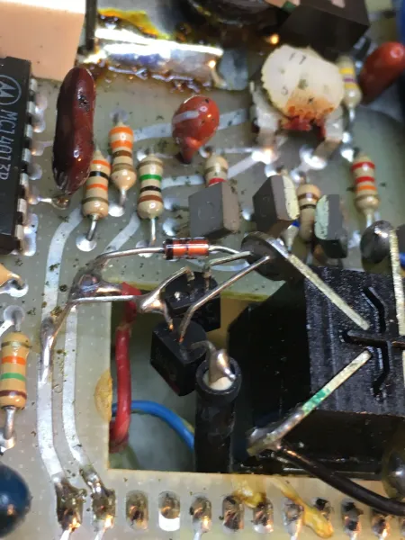 Reparatur elektrischer und elektronischer Kleingeräte u. Musikelektronik