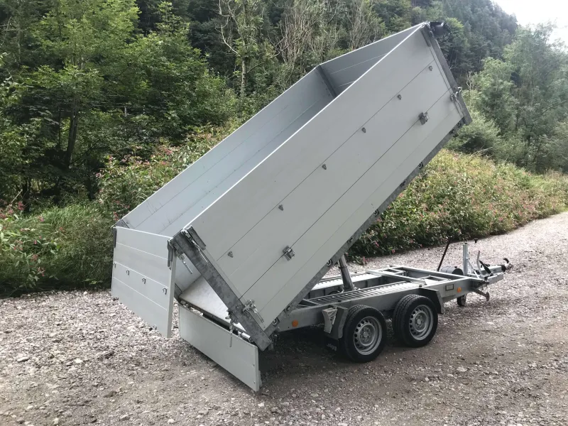 Anhänger 3-Seiten Kipper mit Laderampen (3,5t)