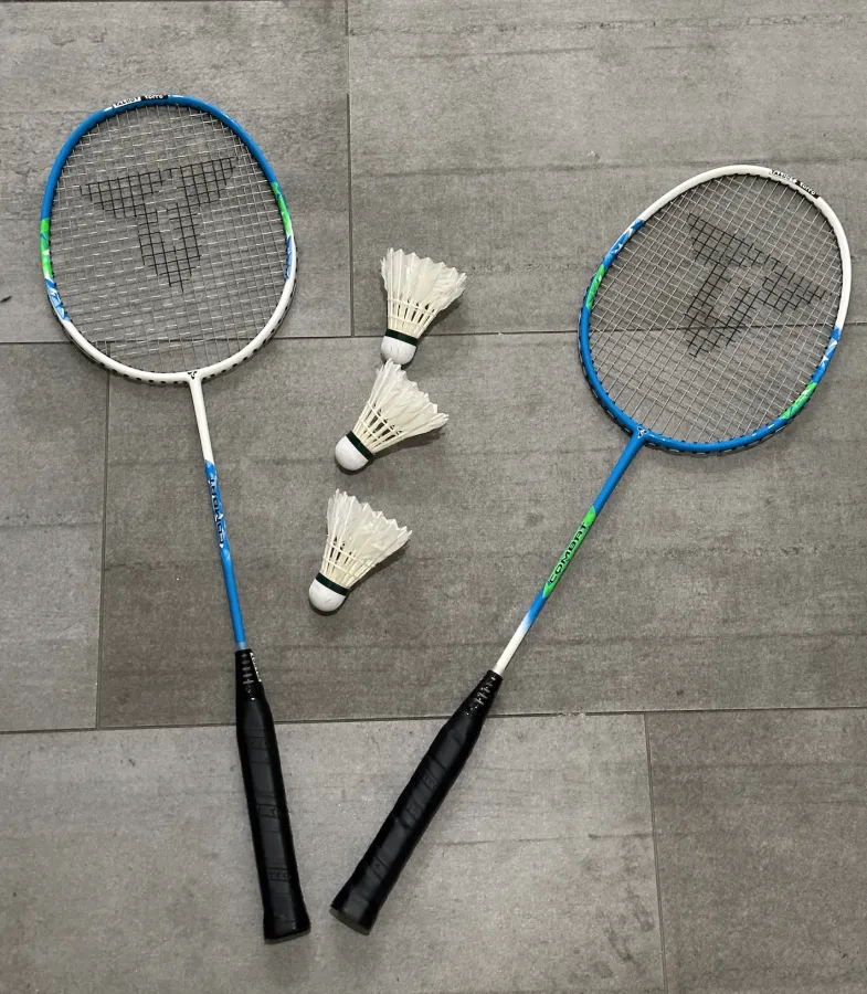 Badminton Set - 2 x Racket + 3 x Federn + Tasche