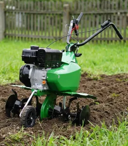 Benzin-Kultivator