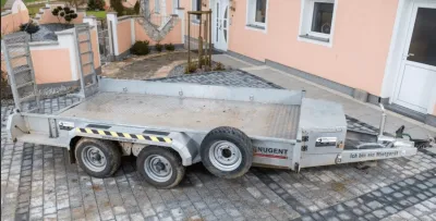 Baumaschinenanhänger