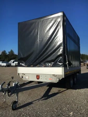 Tandem-Anhänger Planenaufbau