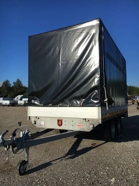 Tandem-Anhänger Planenaufbau