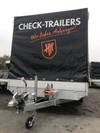 Hochlader 3500 kg, Tridem, 5m x 2,20 mit Planenaufbau