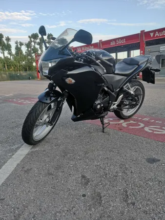 Mottorad-Honda CBR 250R