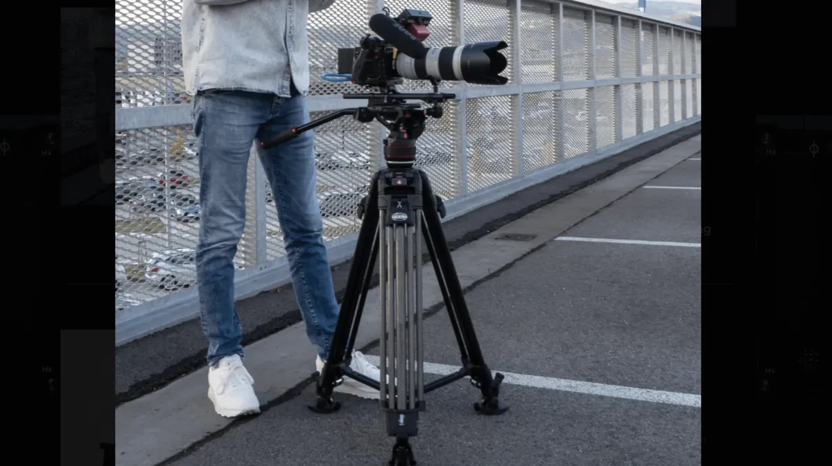 Manfrotto Nitrotech 608 Fluid Head with TWIN Carbon legS