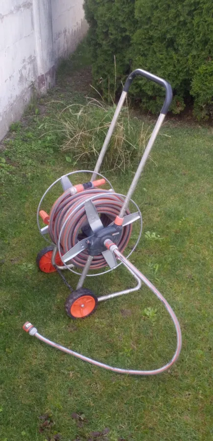 Gardena Schlauchwagen Metall mit 25m Schlauch