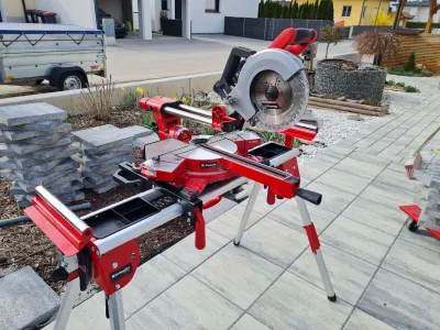 Zug-, Kapp-, und Gehrungssäge Einhell TC-SM 2131 Dual Power X-Change + Sägetische